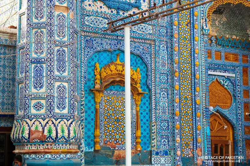 Tiled pillar and window recess covered in blue kashi patterns